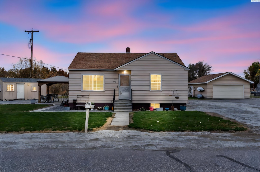 3204 W Yakima St, Pasco, WA 99301 - photo 1