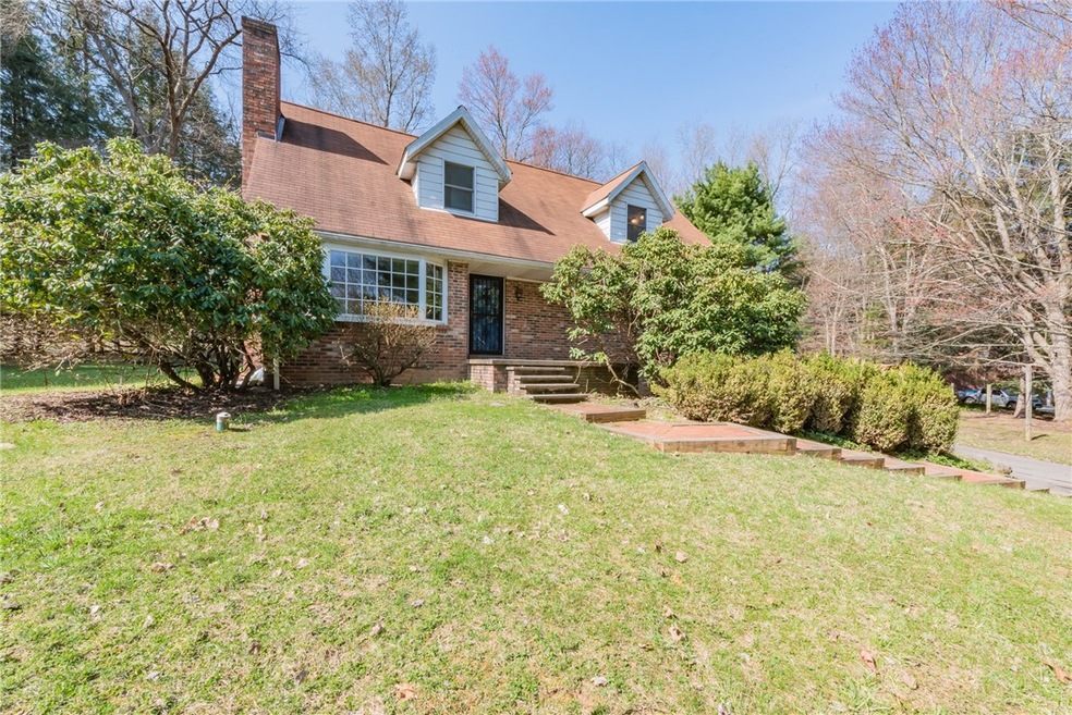 Welcome Home to 160 Edgemont Road