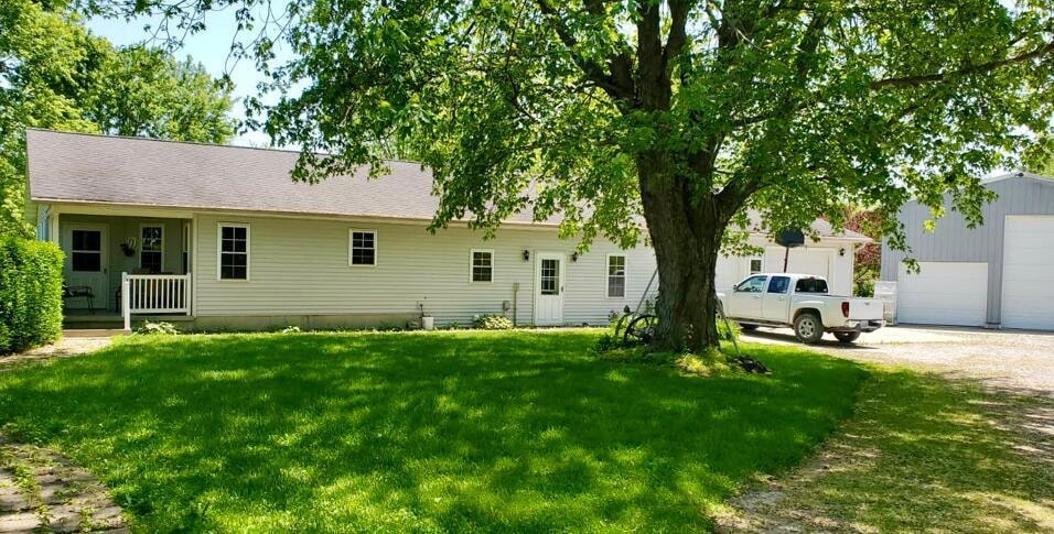 15772 E 1000th Ave, Newton, IL 62448 - photo 1