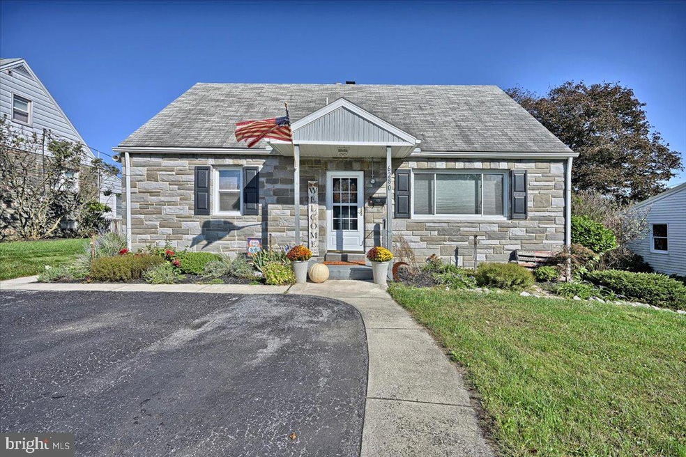 6280 Somerset St, Harrisburg, PA 17111 - photo 1