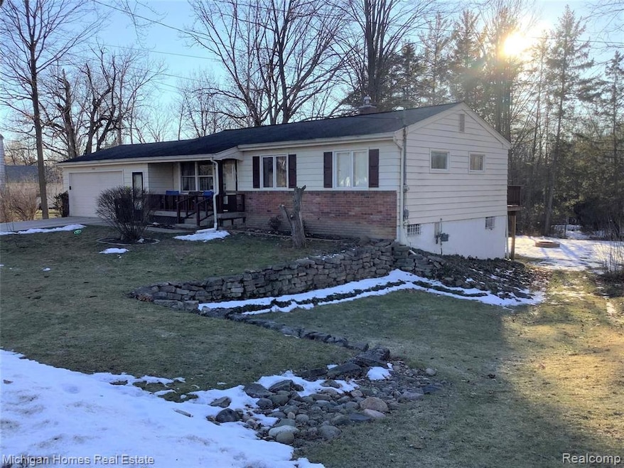 3342 Tuxedo Ave, Flint, MI 48507 - photo 1