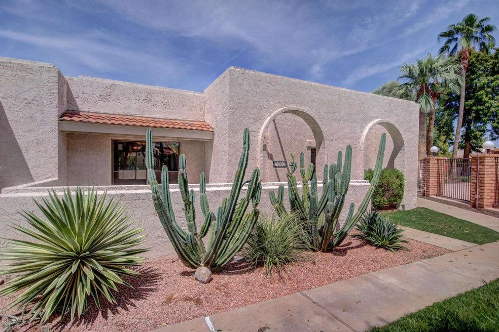 7225 N Via Nueva (1)