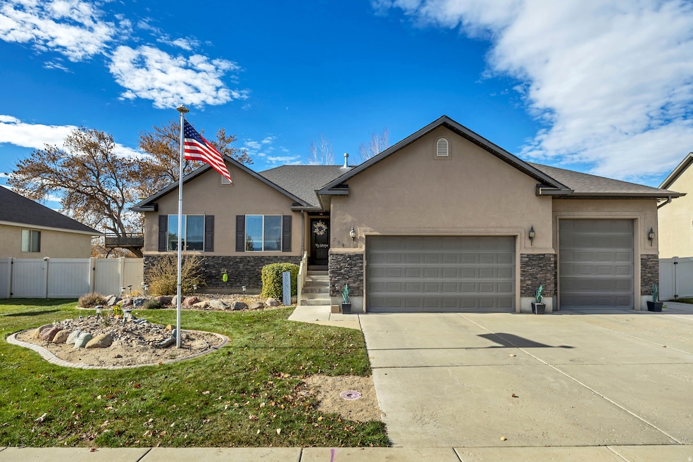 798 S 925 W, Lehi, UT 84043 - photo 1