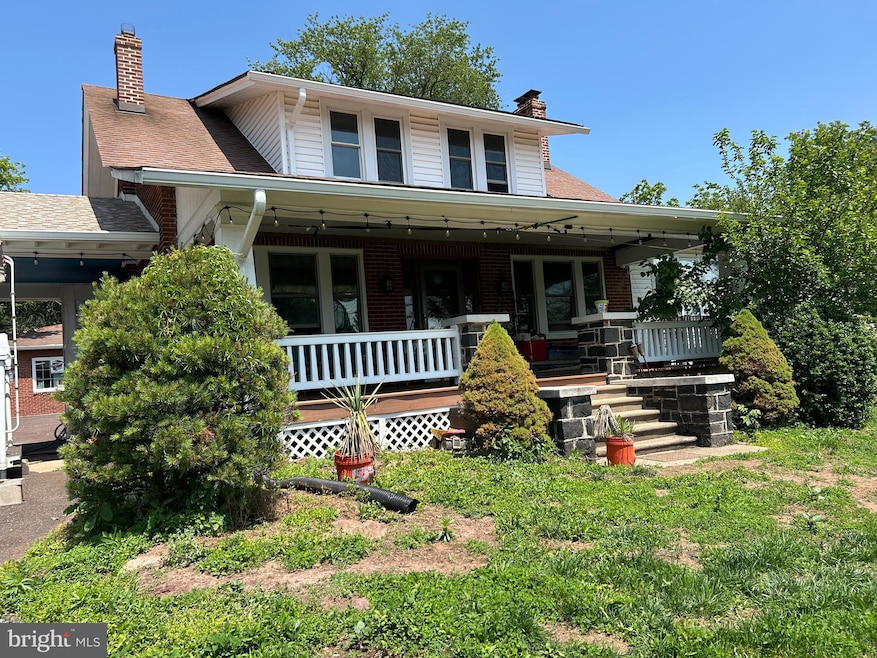 Under Contract $900,000