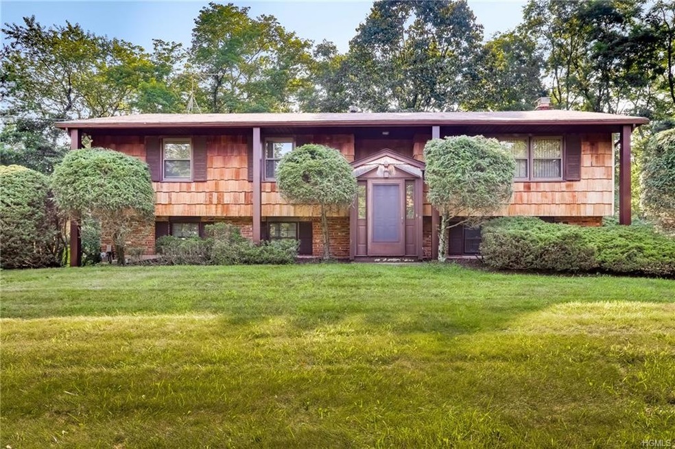 15 Ravenna Dr, Pomona, NY 10970 - photo 1