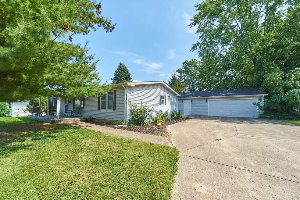 2608 Central Ave, Anderson, IN 46016 - photo 1