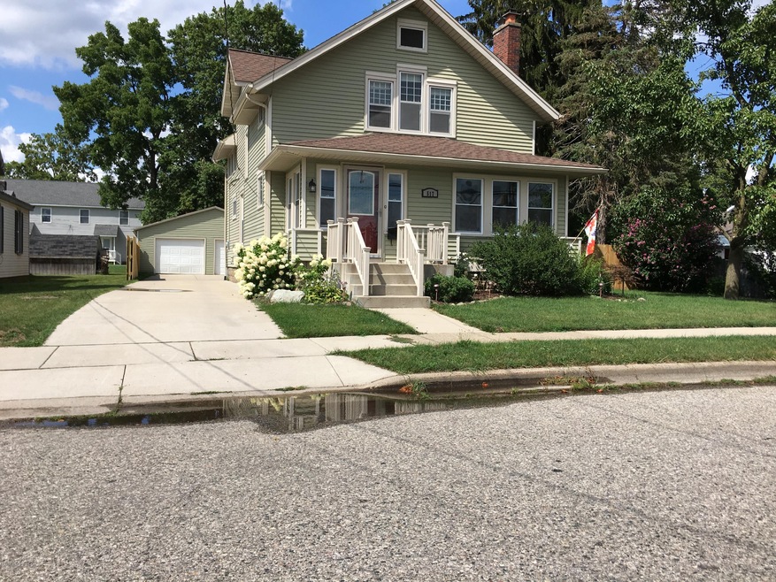 517 Chatham St, Lowell, MI 49331 - photo 1
