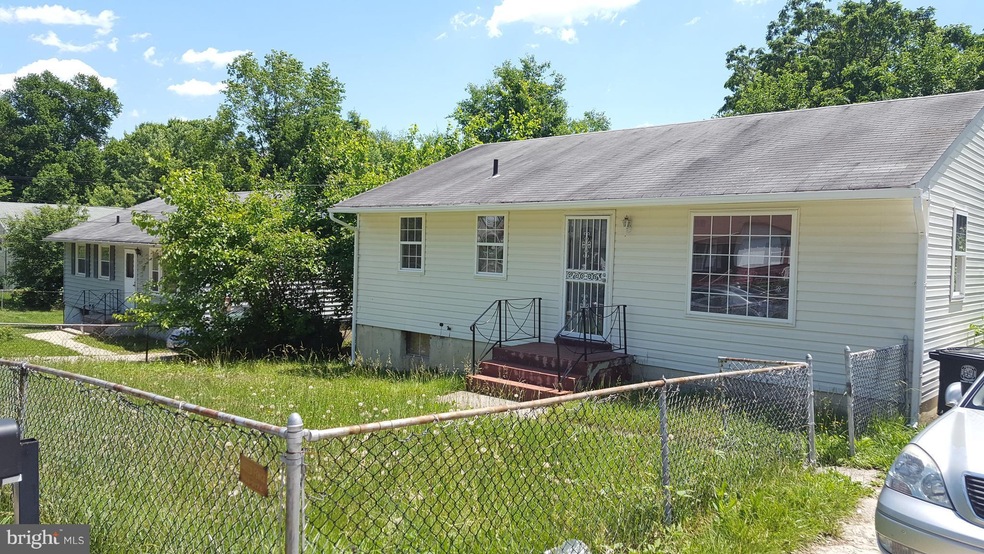1004 Drum Ave, Capitol Heights, MD 20743 - photo 1