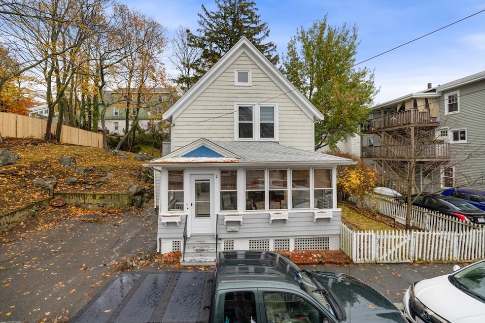 17 Cliff St, Salem, MA 01970 - photo 1