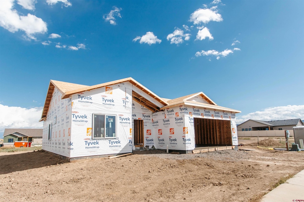 3415 Kestrel Loop, Montrose, CO 81401 - photo 1