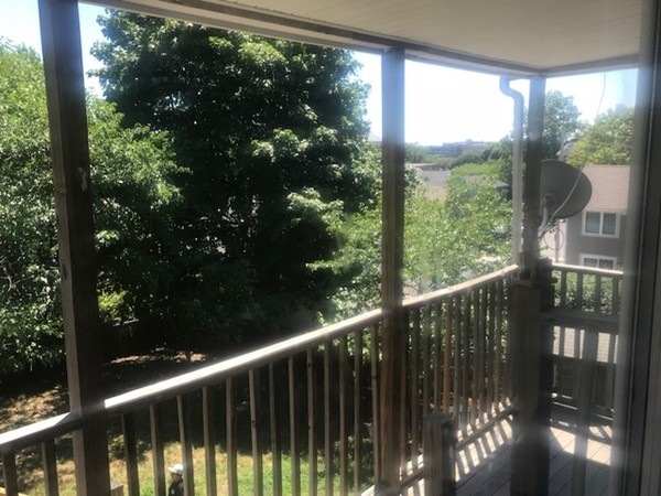 31 Union Ct unit 2, Lynn, MA 01902 - photo 1