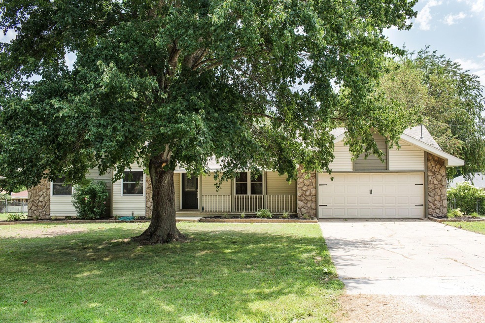 MCCoy Property 02 (2)