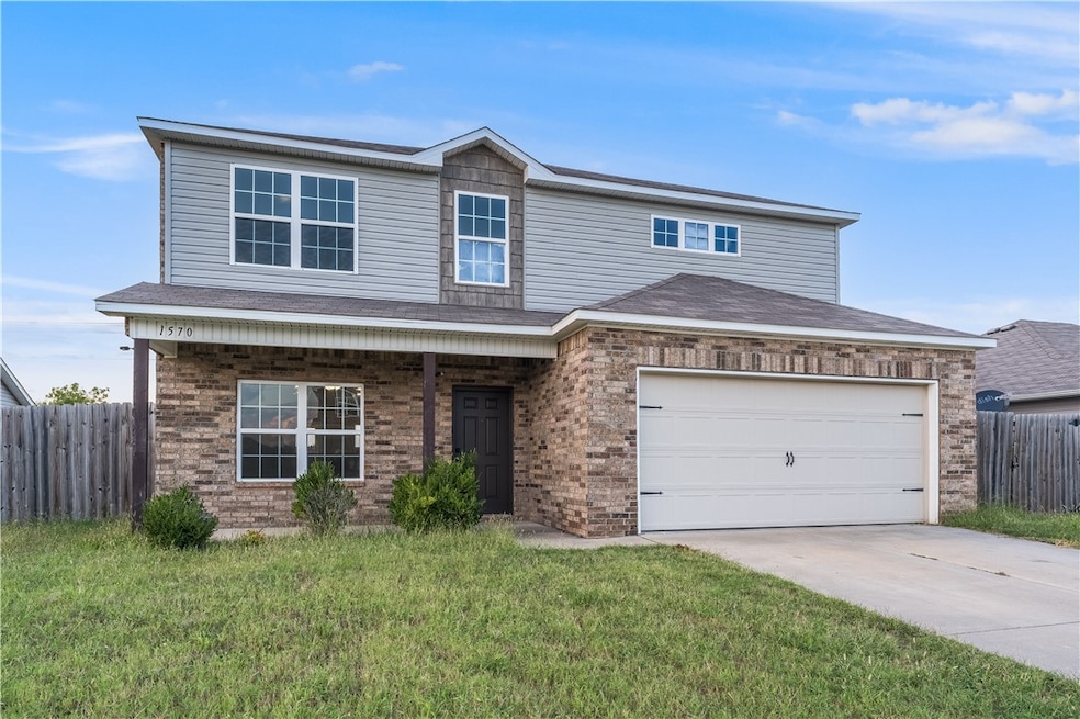 1570 Scotland Dr, Centerton, AR 72719 - photo 1