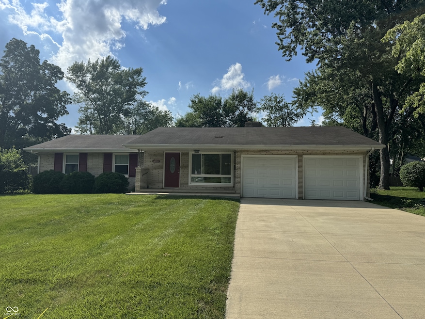 4032 Roselawn Ave, Columbus, IN 47203 - photo 1