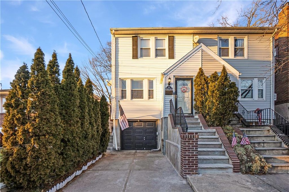 211 Kemball Ave, Staten Island, NY 10314 - photo 1