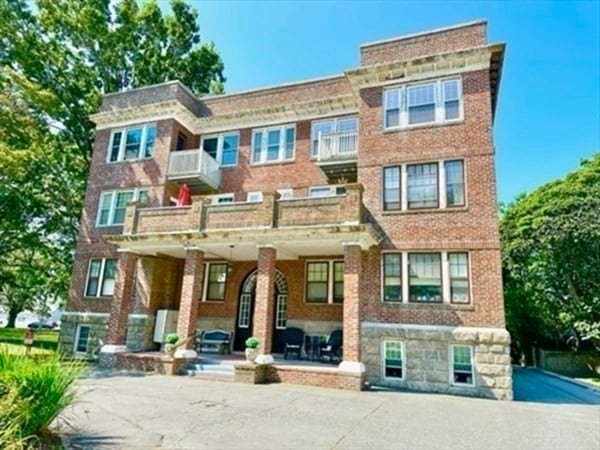 138 Main St unit 13, Fairhaven, MA 02719 - photo 1