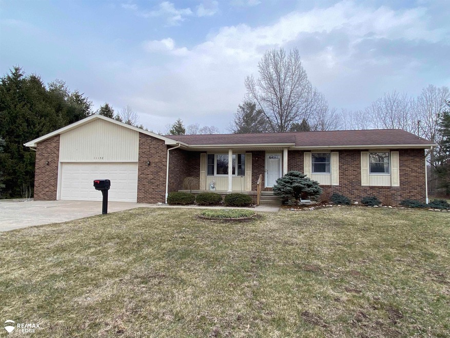 11158 N Elms Rd, Clio, MI 48420 - photo 1