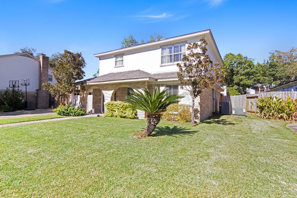 13910 Ella Lee Ln, Houston, TX 77077 - photo 1