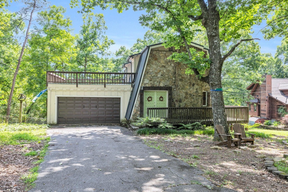 1-web-or-mls-1624-rustic-homes-ln