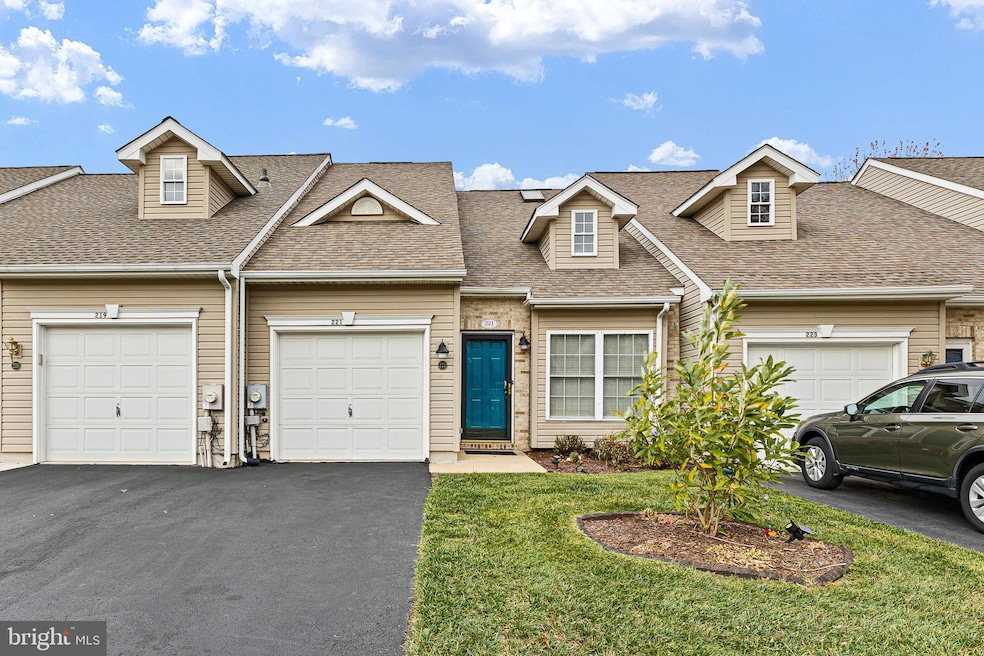 221 Gladstone Way, Bear, DE 19701 - photo 1