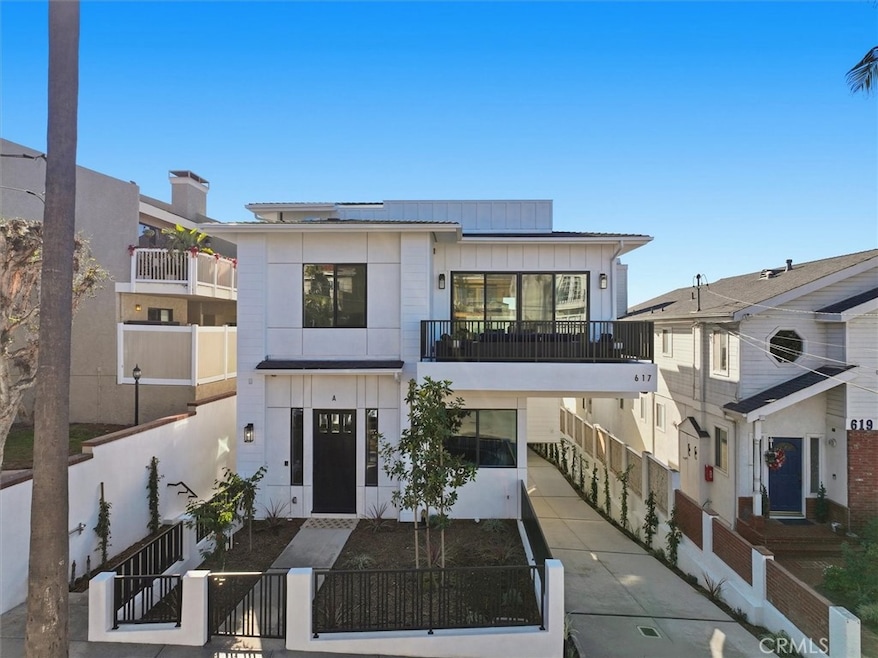 617 N Irena Ave unit A, Redondo Beach, CA 90277 - photo 1