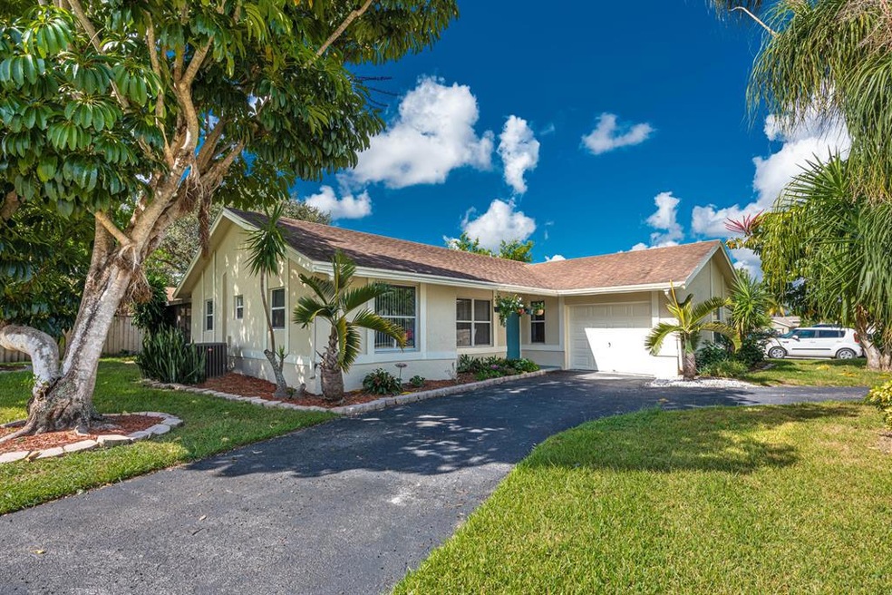 9396 Gettysburg Rd, Boca Raton, FL 33434 - photo 1