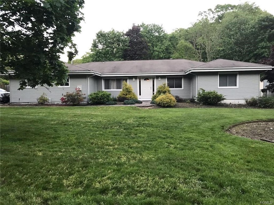 20 Mohawk Ln, Pomona, NY 10970 - photo 1