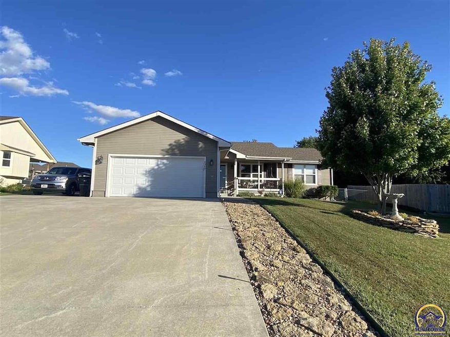 4340 SE Chisolm Rd, Topeka, KS 66609 - photo 1