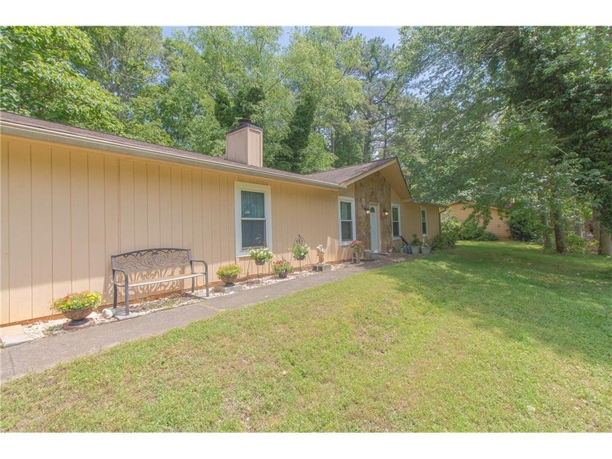 3024 Fireside Dr SW, Snellville, GA 30078 - photo 1