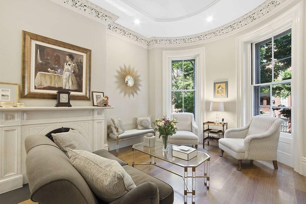 114 Pembroke St unit 1, Boston, MA 02118 - photo 1