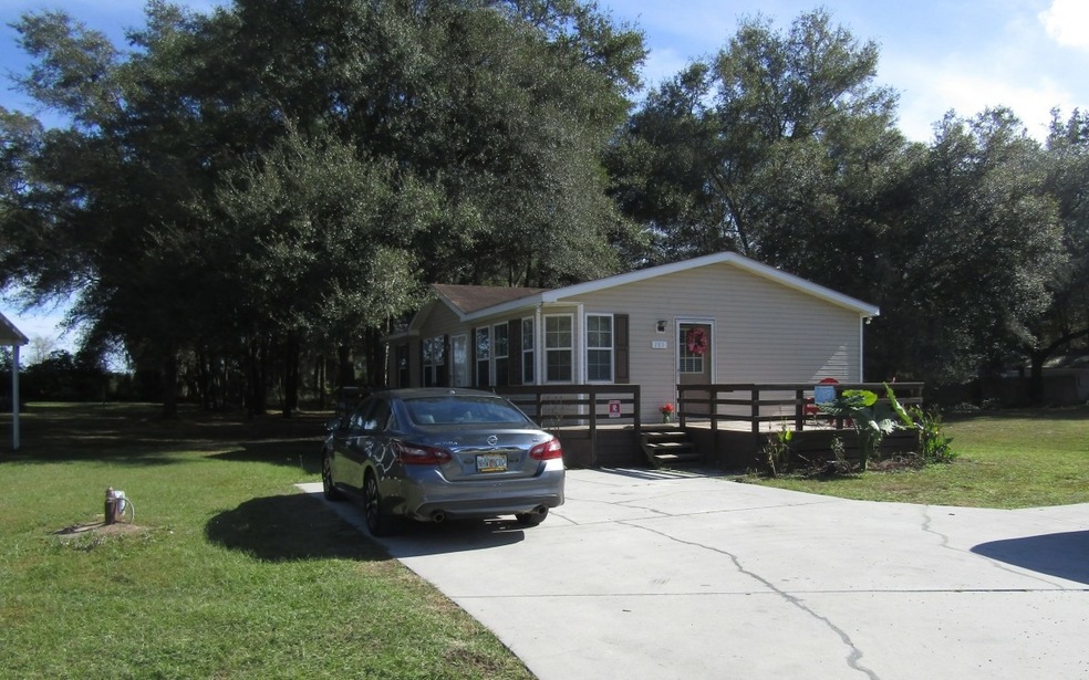 183 NW Buckingham Dr, Lake City, FL 32055 - photo 1