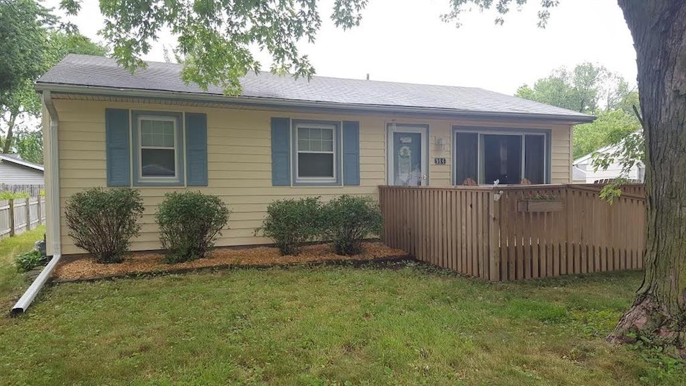 904 E 12th Street Place N, Newton, IA 50208 - photo 1