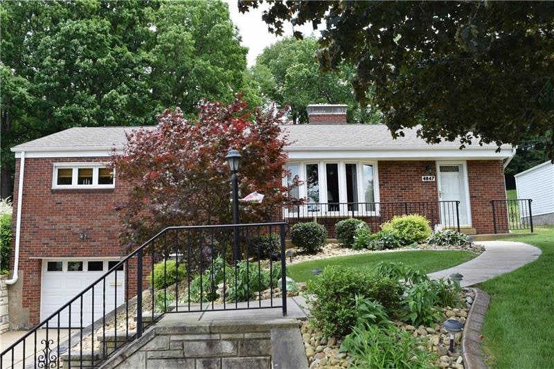 Welcome Home to 4847 Doverdell Dr in Whitehall.