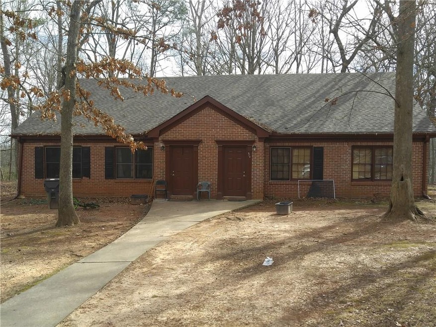 570 Telfair Ct, Suwanee, GA 30024 - photo 1