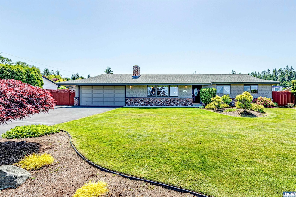 305 Norman St, Sequim, WA 98382 - photo 1