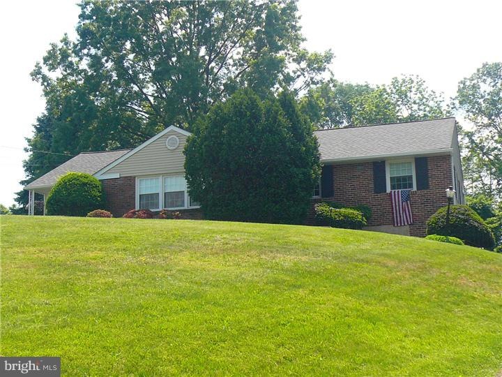 100 Cambridge Dr, Glen Mills, PA 19342 - photo 1