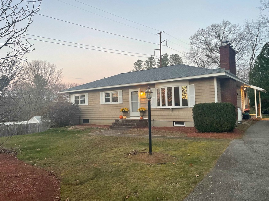 7 Ashlar Dr, Goffstown, NH 03045 - photo 1