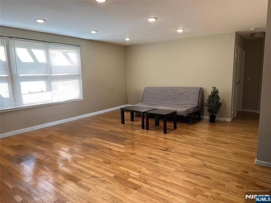 274 County Rd unit 2D, Tenafly, NJ 07670 - photo 1