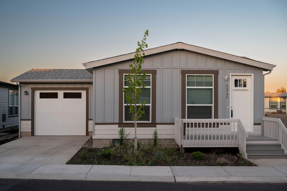 11-web-or-mls-Cascade-Village-Lot-107