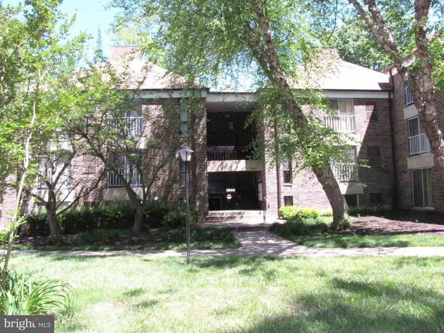 3240 Hewitt Ave unit 39, Silver Spring, MD 20906 - photo 1