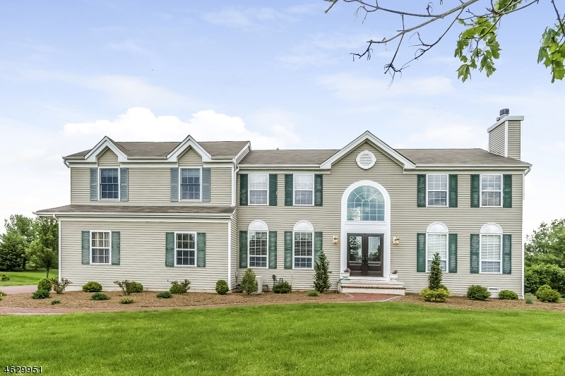 14 Johnston Dr, Flemington, NJ 08822 - photo 1