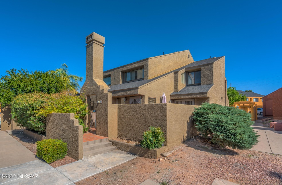 4041 N Weimer Place unit 10, Tucson, AZ 85719 - photo 1