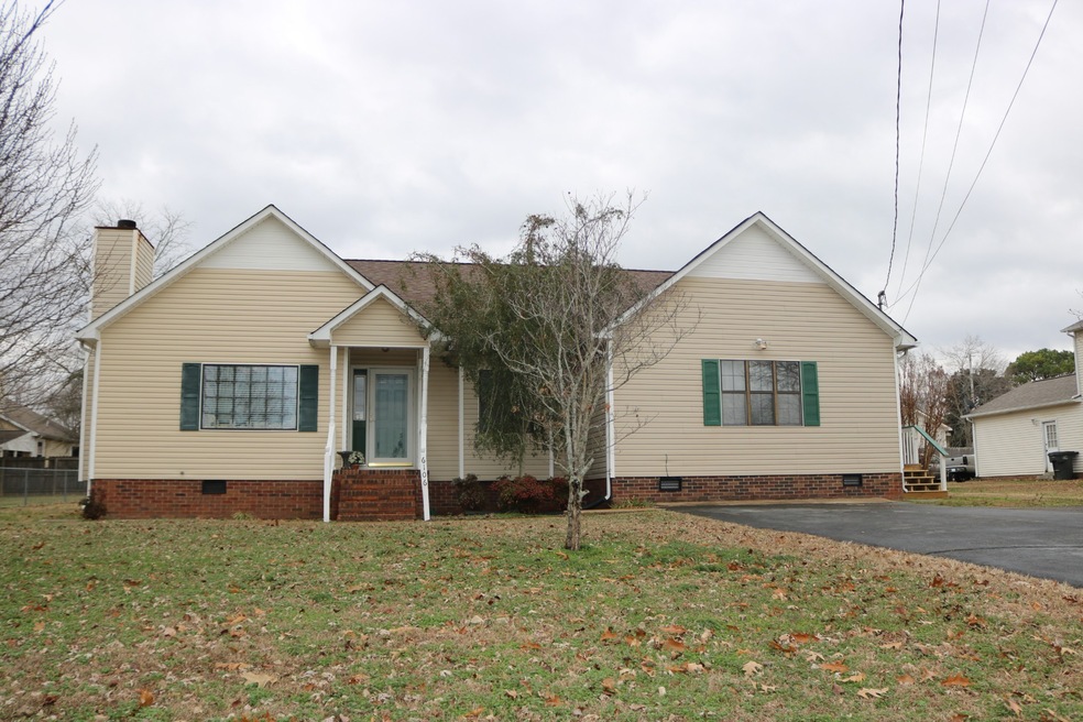 6106 Cayce Ln, Columbia, TN 38401 - photo 1