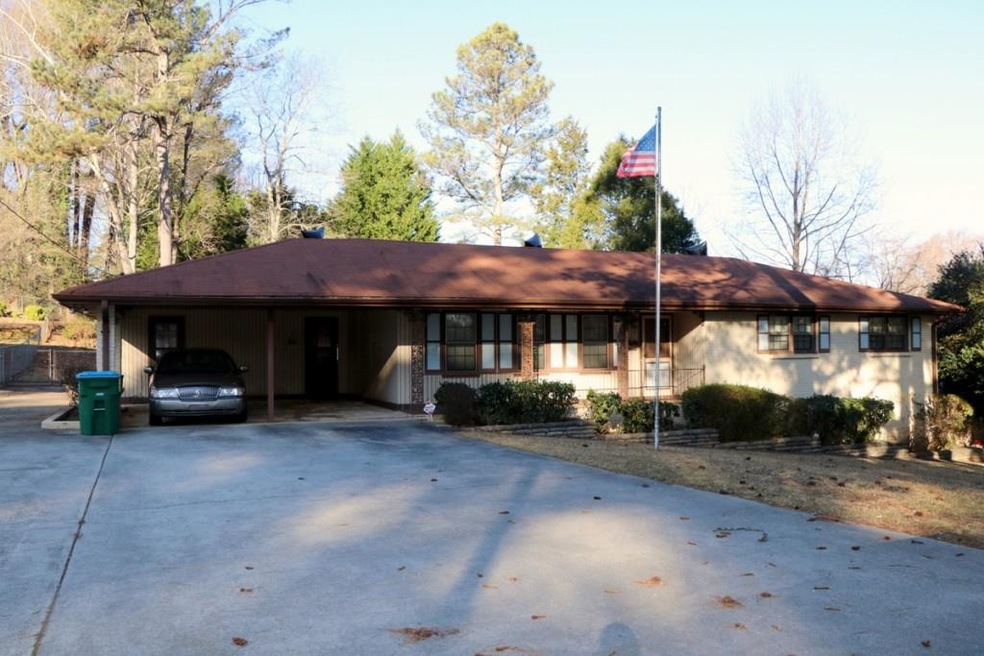 1673 Pounds Rd, Stone Mountain, GA 30087 - photo 1