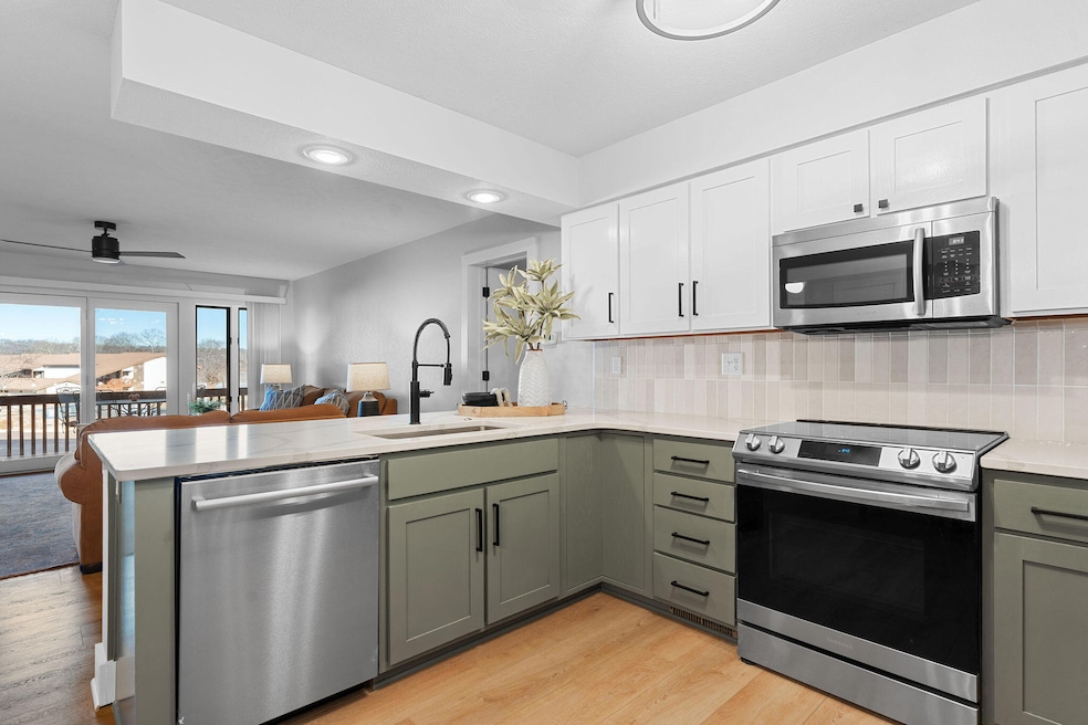 For Sale $427,500 • Co-Listing Agent