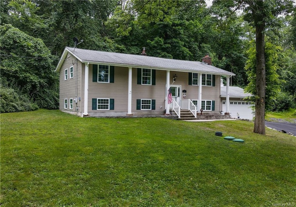 55 Shore Dr, Blooming Grove, NY 10914 - photo 1