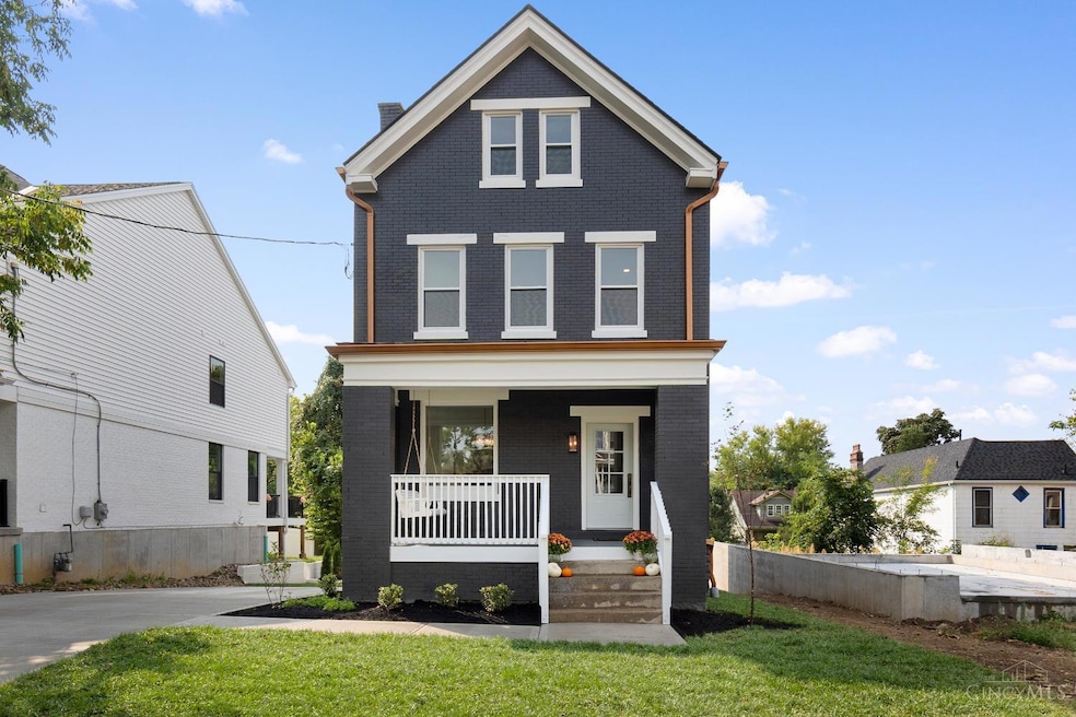 1613 Dexter Ave, Cincinnati, OH 45206 - photo 1