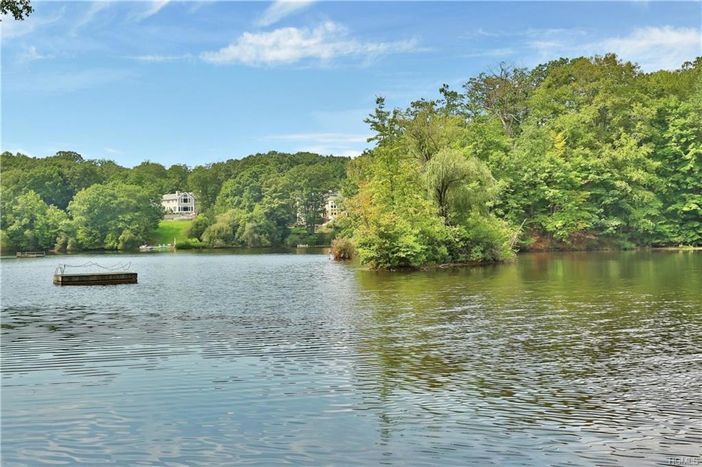 542 Pound Ridge Rd, Bedford, NY 10506 - photo 1