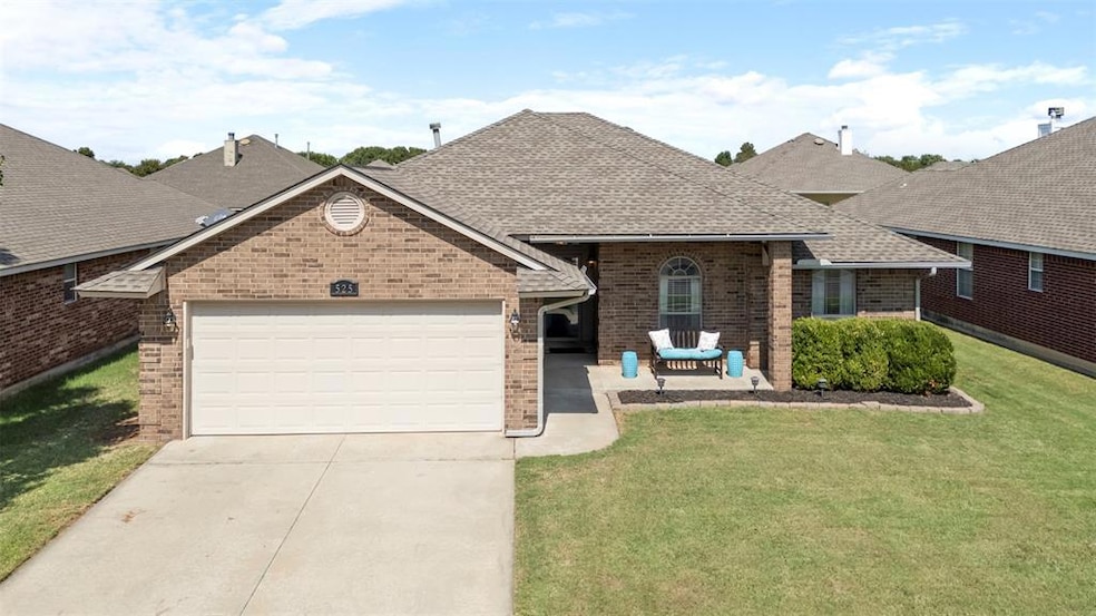 525 SW 156th Ct, Oklahoma City, OK 73170 - photo 1