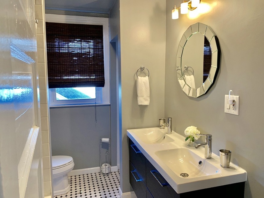 575 Academy Ave unit 2, Providence, RI 02908 - photo 1